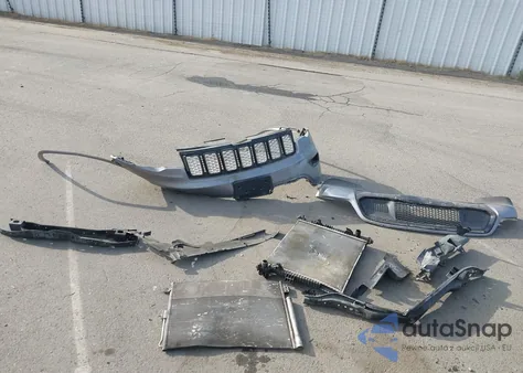 2021 Jeep Grand Cherokee Laredo X 4X4 from USA, damaged, VIN 1C4RJFAG0MC710751